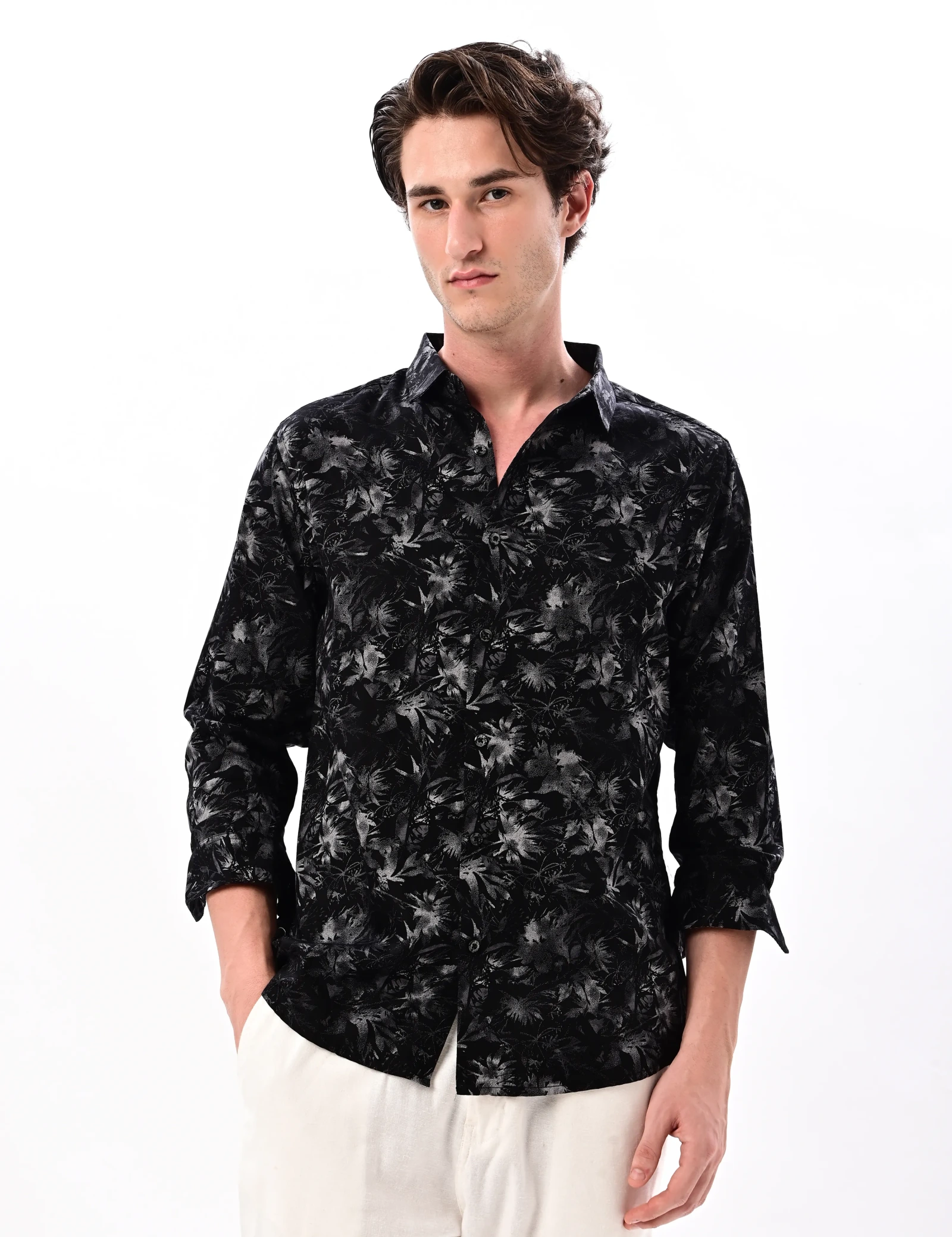 BLUBBER Botanical Leaf Print Regular Fit Shirt